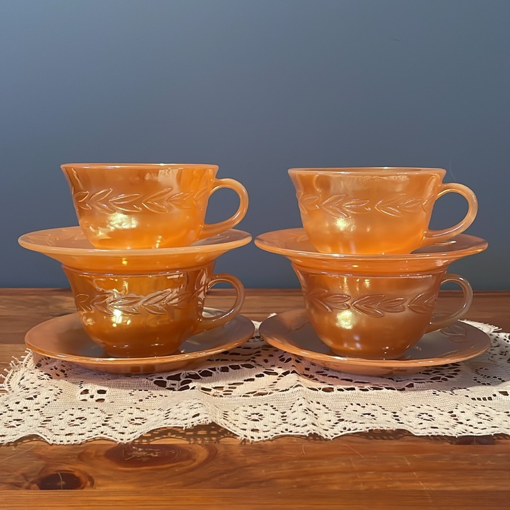 🧡  Fire King Peach Lustre, Tea Cup & Saucer Set of 4